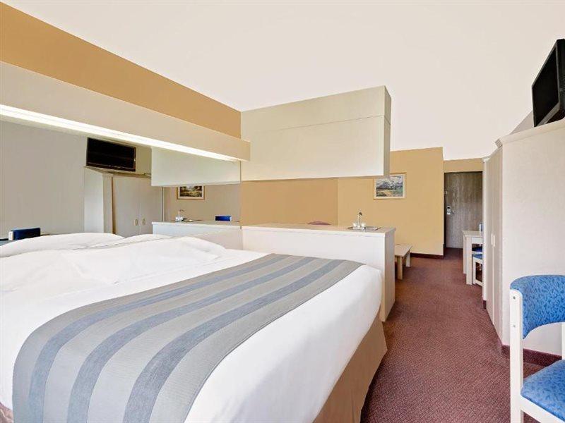 Microtel Inn & Suites By Wyndham Joplin Eksteriør bilde